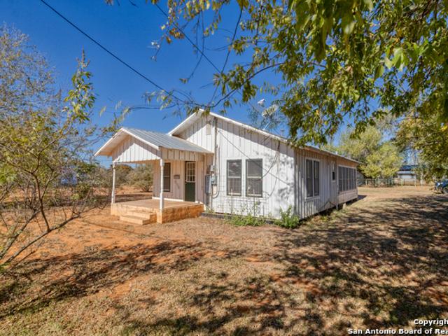 719 E Trinity