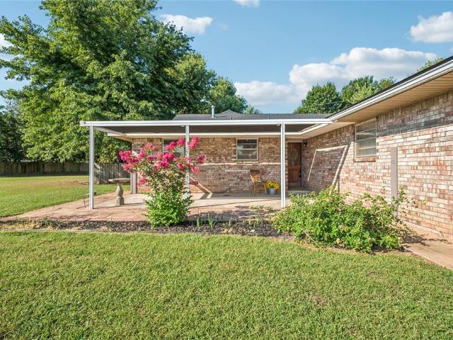 719 NW Belle Drive