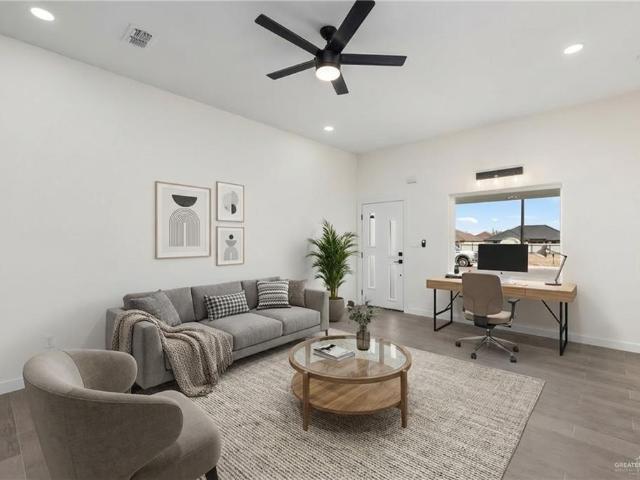 719 W 25th Street