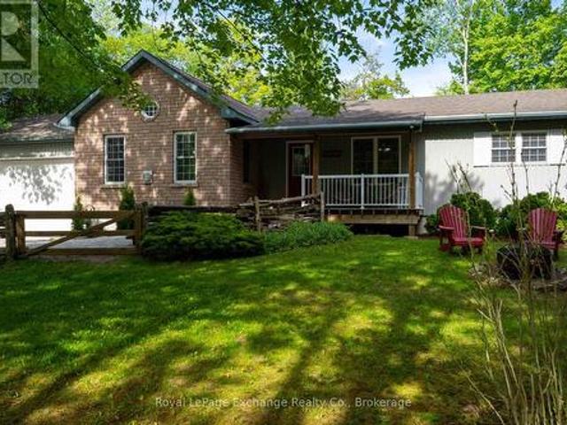 719 York Avenue N, South Bruce Peninsula, ON, N0H 2G0 house for sale | Listing ID X13429 | Royal LePage