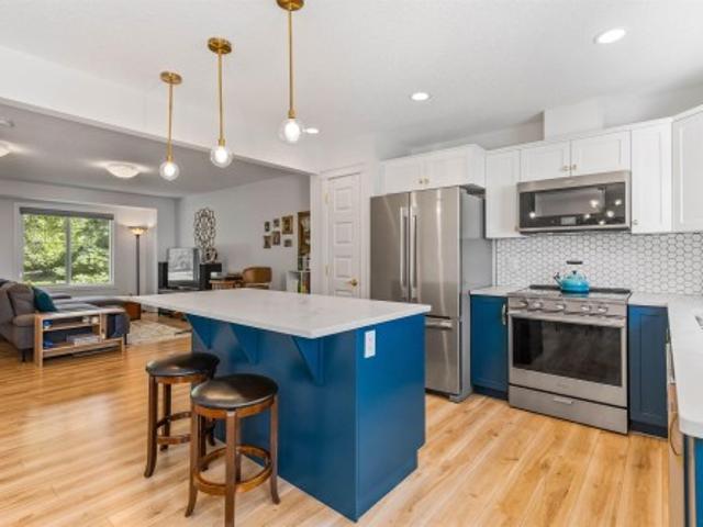 71 330 Bulyea Rd Nw, Edmonton, AB, T6R 0W8 townhouse for sale | Listing ID E4506 | Royal LePage