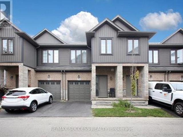 71 377 Glancaster Road, Hamilton, ON, L9G 0G4 townhouse for sale | Listing ID X13811 | Royal LePage