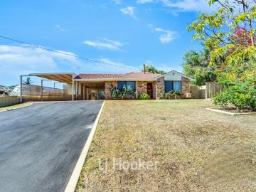 Neat & Spacious Home in Sought After Old Australind
