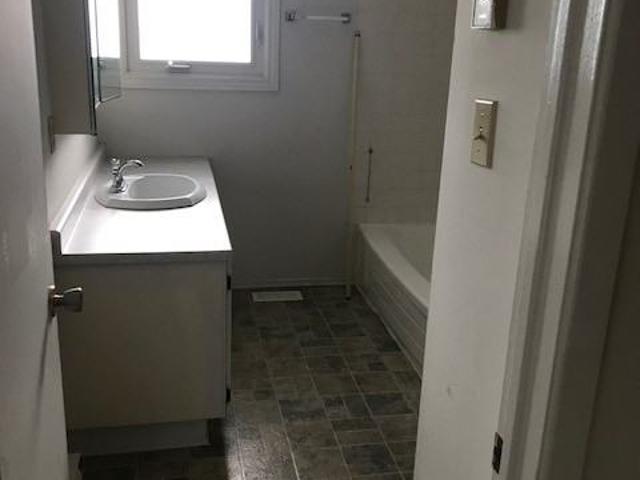 71 Baneberry 3 Bedroom Home for Rent at 71 Baneberry Cres, Ottawa, ON K2L 2Y3 Glen Cairn