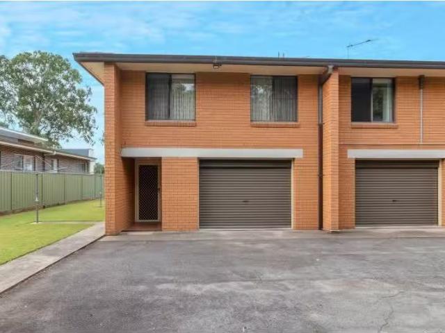 7/1 Boonal Street, SINGLETON House for rent Listed by Bella W.