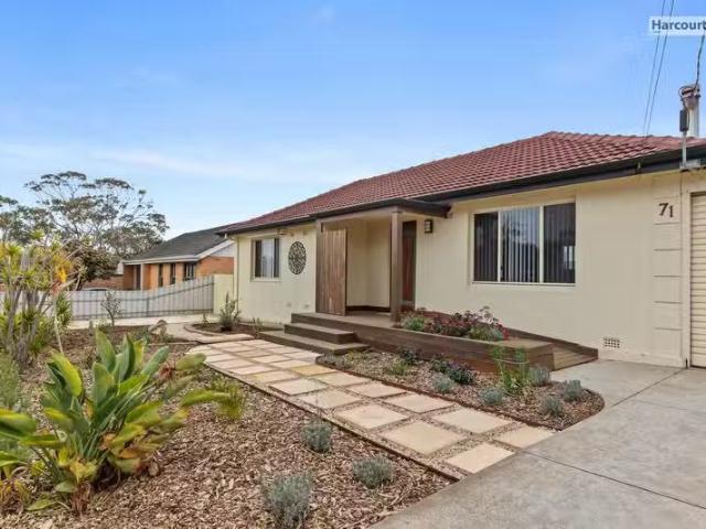71 Davis Avenue, CHRISTIES BEACH, SA 5165 House for Rent