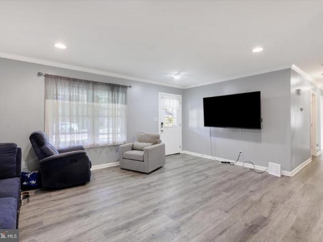 71 Edgelea Drive