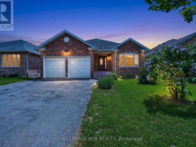 71 Elmwood Avenue, Brock, ON, L0K 1A0 house for sale | Listing ID N13635 | Royal LePage