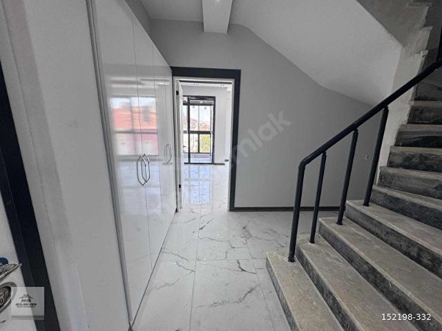 71 EVLER MAH.KAFKAS CADDESİ 170 M2 SATILIK DUBLEX DAİRE