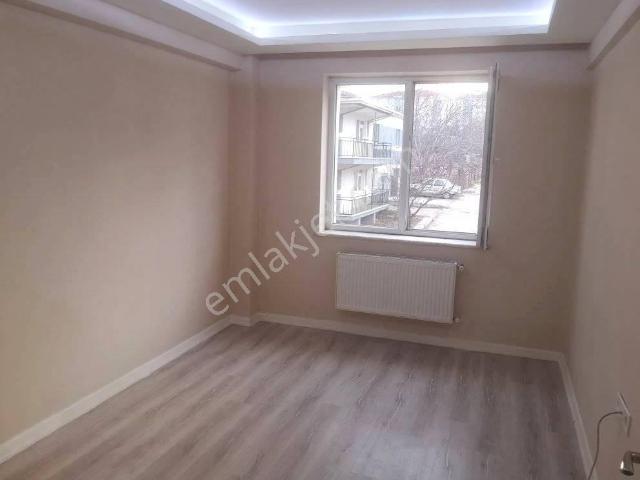 71 Evler Mahallesi Tramvay Önü 1+1 Kiralık Daire