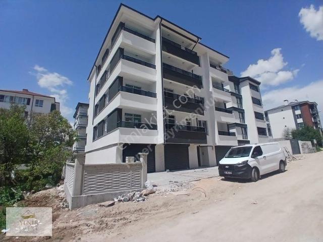 71 Evler Mahallesinde Satılık Lüks 2+1 Daire