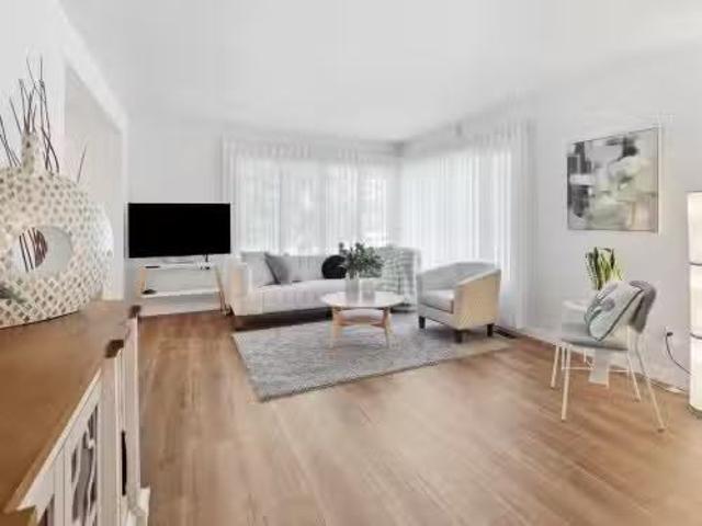 71 Kilmarnock Bay, Winnipeg, MB, R2M 4R7 house for sale Lis.