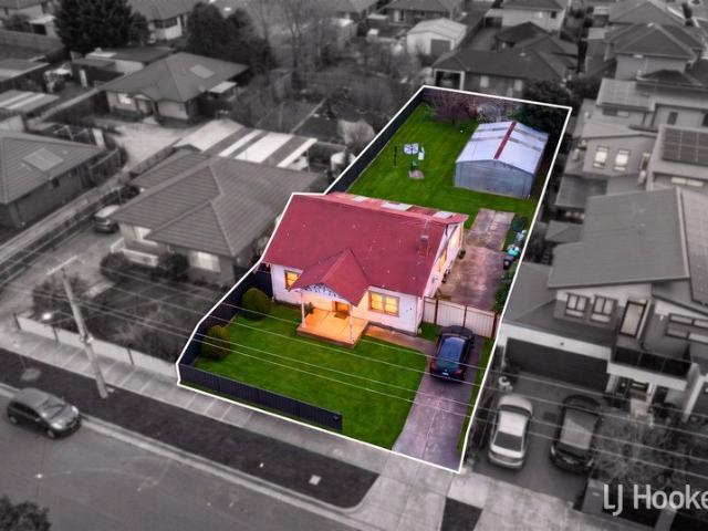 71 Lahinch Street, Broadmeadows Land, Options & Opportunity on 707m² STCA