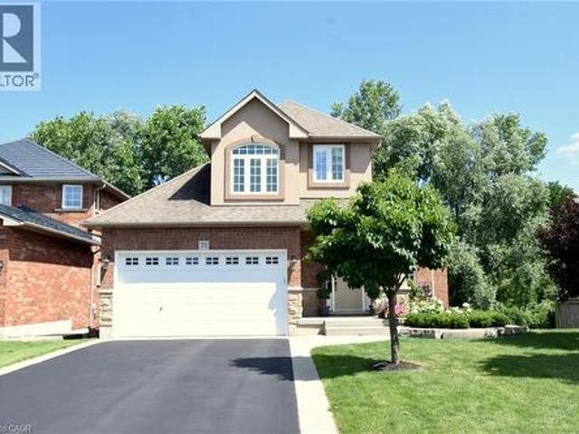 71 Naomi Court, Ancaster, ON, L9G 5E4 house for sale | Listing ID 40850 | Royal LePage