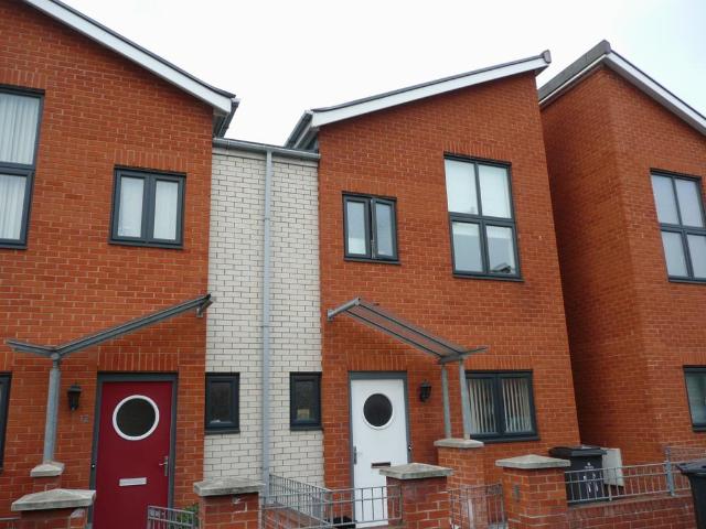 71 Newcastle Street, Manchester, M15 6HF, United Kingdom | 3 bed townhouse for rent #135289071 | Rentberry