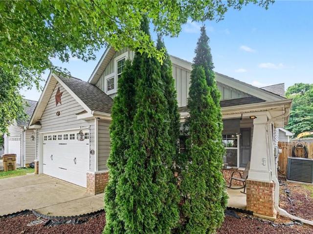 71 Oakbrook Drive SW