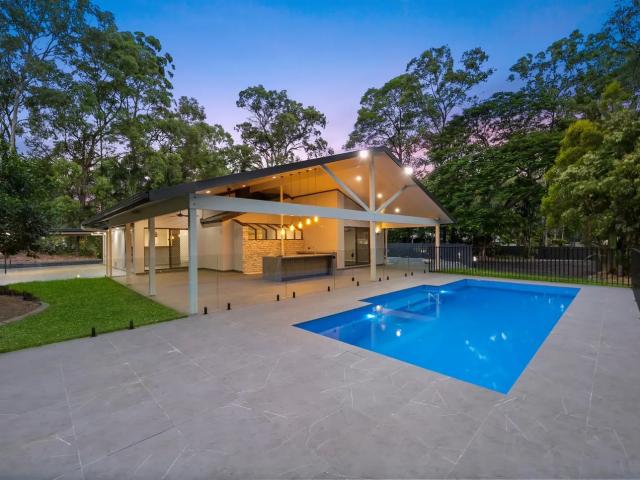 71 Scribner Avenue, FORESTDALE, QLD 4118