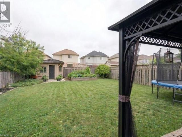 71 STONE CHURCH Road E, Hamilton, Ontario, L9B1A8