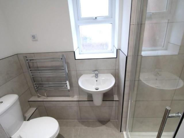71A Cricklade Road, Swindon SN2, Studio to rent, £750 pcm | PrimeLocation