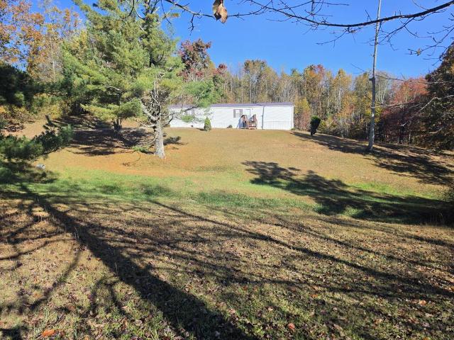 7205 Pipers Gap Rd