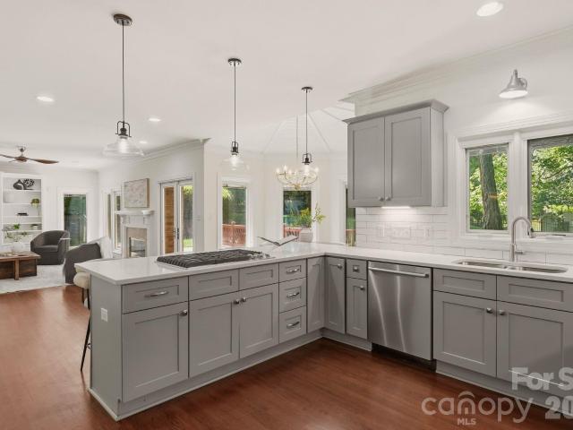7205 Watersreach Lane