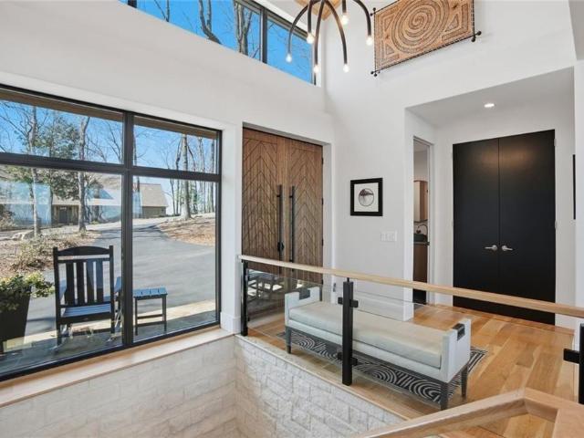 7207 Ridgeview Drive