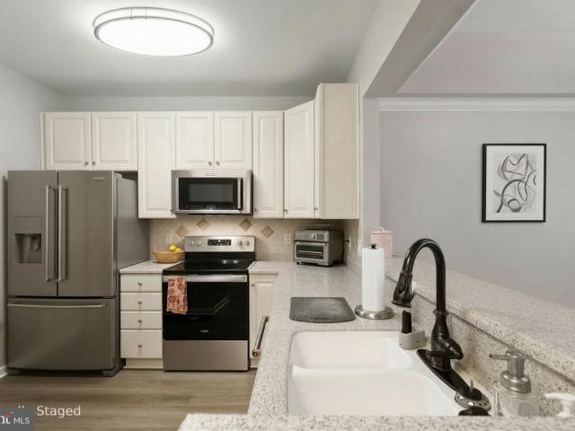 7201 Travertine Drive # 201