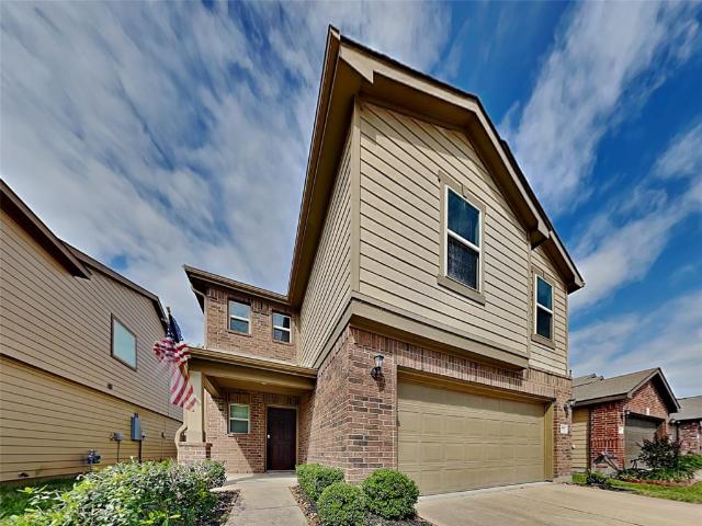 7203 Mountain Pr Dr, 3 beds, 3 full baths