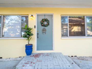 720 7th St N, St. Petersburg, FL 33701 | MLS #TB8446