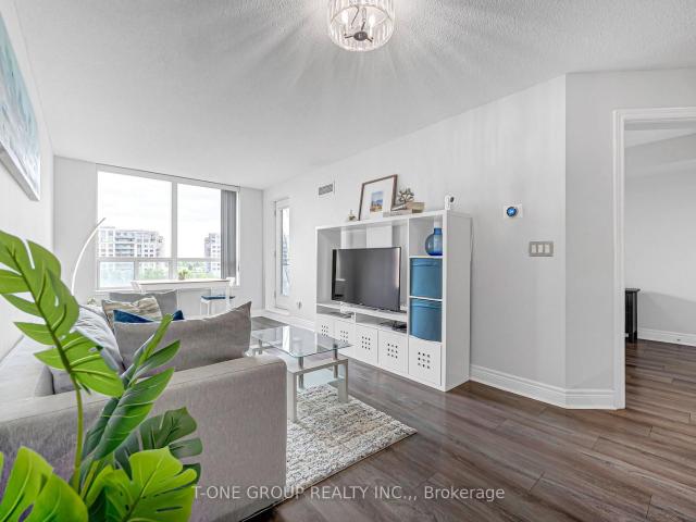 720 48 Suncrest Boulevard, Thornhill | Sold, N13678 | Condos. Ca