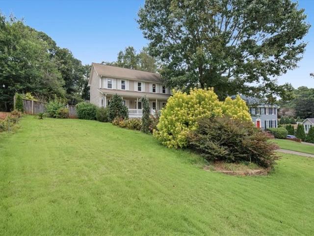 720 Creek Trail NW
