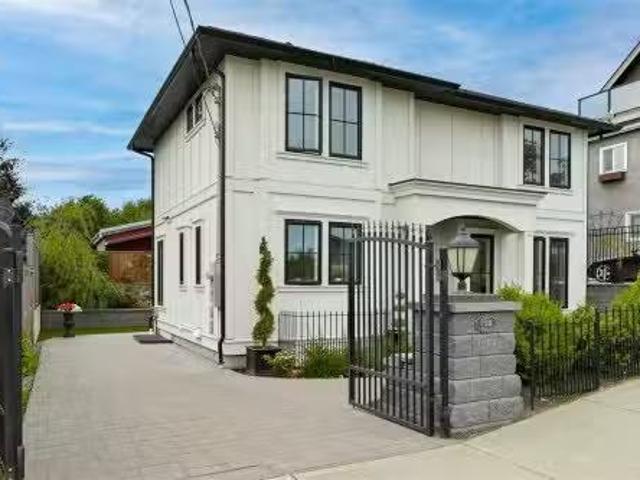 720 Alston St, Victoria, BC, V9A 3K5 house for sale Listing.