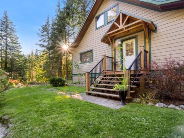 720 East Wilson Creek Road, Rosebery, BC, V0G 1S1 house for sale | Listing ID 10402 | Royal LePage
