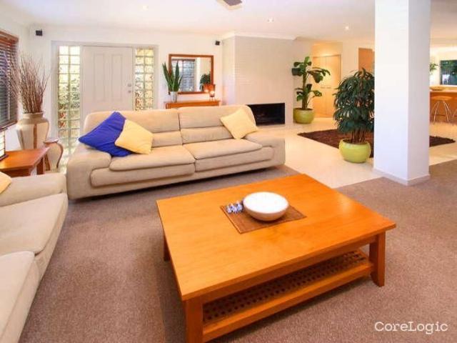 $720 For 3 bedrooms at CLEVELAND Lovely family home available now