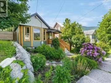 720 Latimer Street, Nelson, BC, V1L 4V4 house for sale List.