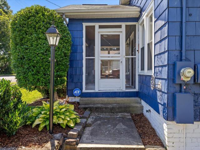 720 Mount Vernon Avenue
