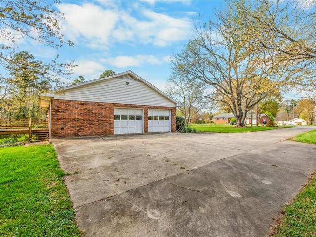 720 Sedge Garden Road