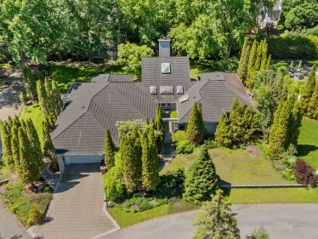 720 Rue Léonard De Vinci, Laval Sainte Dorothée, QC, H7X 3G9 house for sale | Listing ID 18219 | Royal LePage