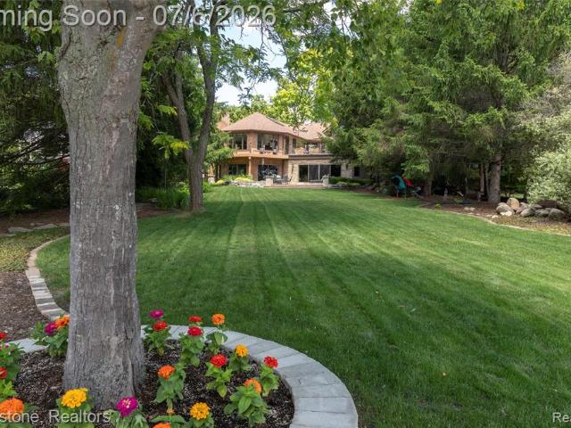 7215 deer lake court