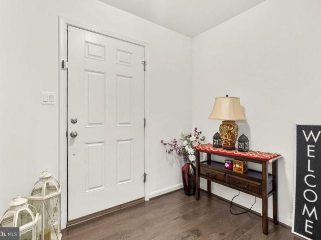 7219 Barry Lane
