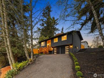 7211 nd St SW, Edmonds, WA 98026 | MLS #2535