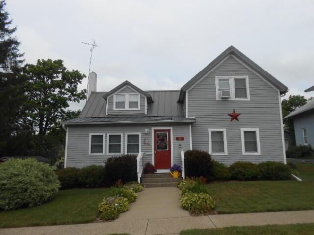 721 Field Ave