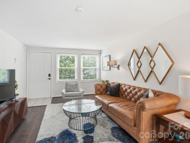 721 N Poplar Street # 1