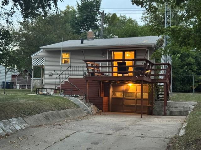 721 Riverside Court