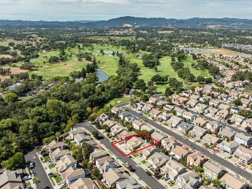 7225 16th Hole Dr, Windsor, CA 95492 | MLS #325084