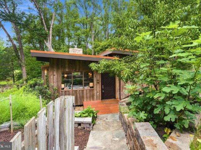 7221 Clifton Road