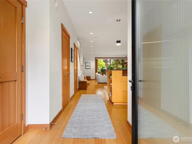 722 NE Vineyard Lane # L102