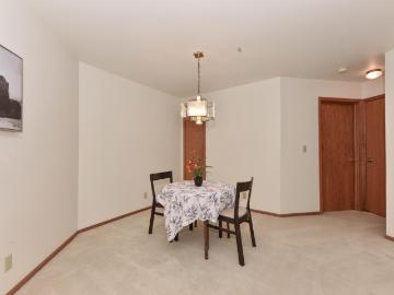 7234 N Green Bay Ave, Unit 105