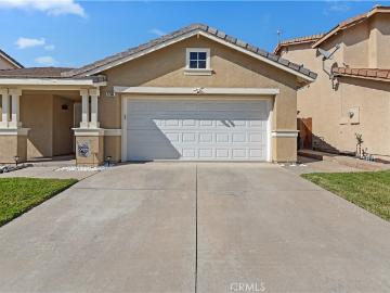 7235 Ayers Rock