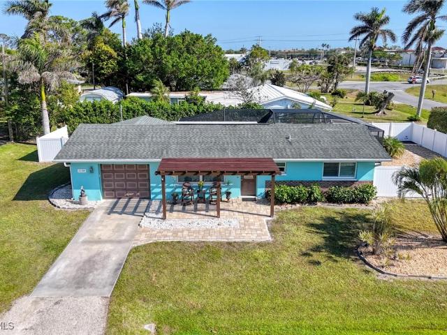 7238 Emily Dr, Fort Myers, FL 33908 | MLS #2025016